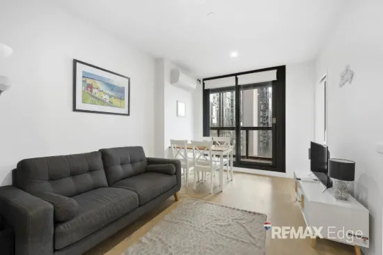 Exceptional High-Rise Living with Spectacular City Outlooks