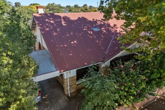Character Home on a Generous 725sqm Allotment with Endless Potential