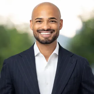 Shiv  Nair - Real Estate Agent