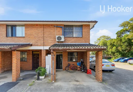 Unique Townhouse!