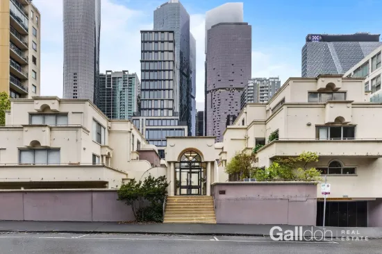 Stylish Townhouse in Prime CBD Fringe Location