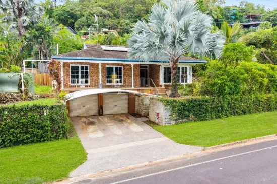 UNIQUE DESIGN, RED BRICK, DOUBLE ST ACCESS, UNLIMITED POTENTIAL
