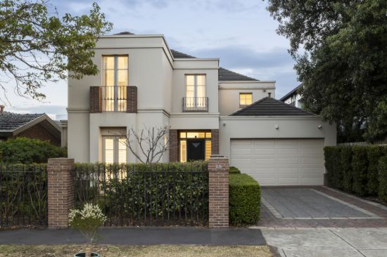 North Facing Living in the Heart of Church Street Precinct
