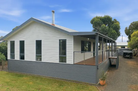 Modern Coastal Living with a Peaceful Rural Outlook