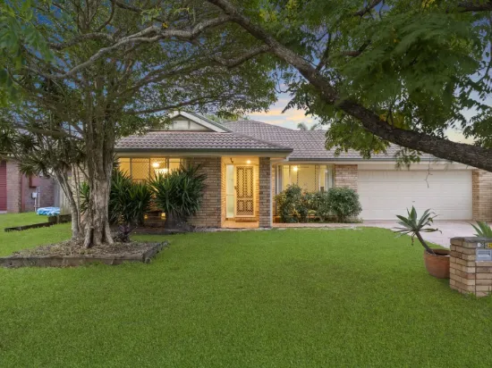 PRIME CALAMVALE LIVING IN AN UNBEATABLE LOCATION!