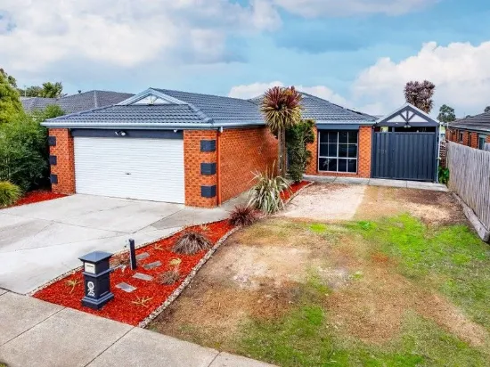 FAMILY PERFECTION WITH STYLE, SPACE & STANDOUT FEATURES!