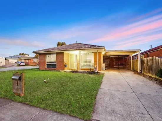 *Partially Renovated 3-Bed with Corner Block + Side Access, Pergola & Shedding*