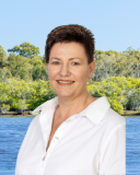 Glenda McKenzie - Real Estate Agent From - Laguna Real Estate Agent Noosa
