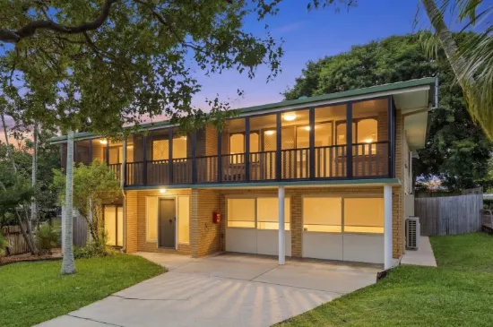 Spacious Family Living with Dual Living Potential