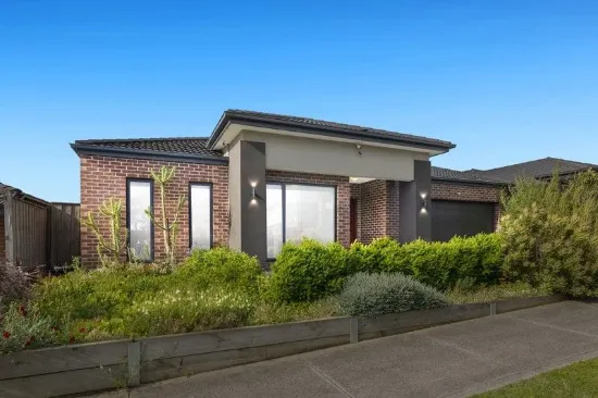 Architectural Elegance Meets Bespoke Family Luxury!