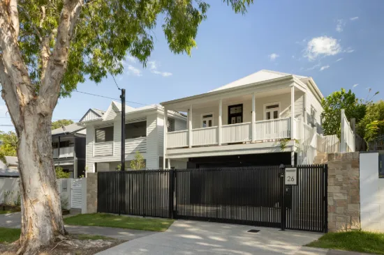 A Hawthorne Home Without Compromise 