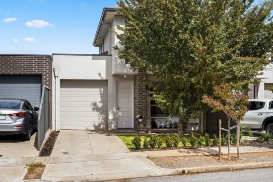 Modern Living with Light, Space and Effortless Convenience