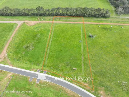 SPACIOUS 1 HECTARE (2.5 ACRES) IN ELEVATED LOCATION 
