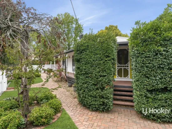 One of a Kind - Right in the Heart of Town