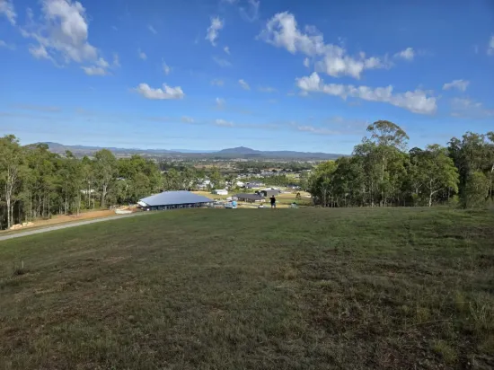  HILLTOP ACREAGE WITH STUNNING MOUNTAIN VIEWS  LAST BLOCKS REMAINING 
