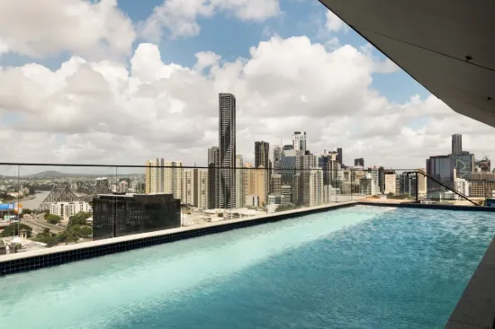 Sky-High Sanctuary - Executive Penthouse in 'The Coterie'