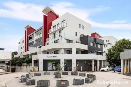 Contemporary Apartment with Spacious East-Facing Balcony