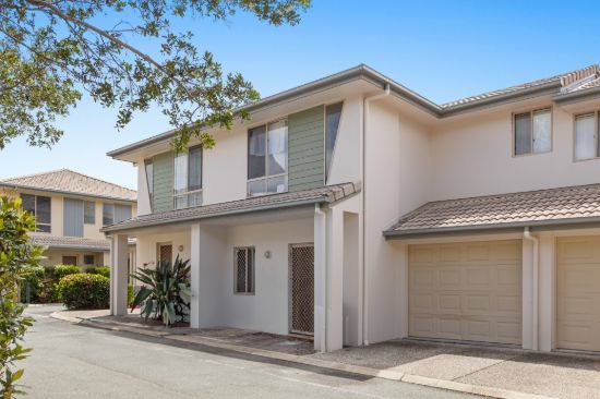 Lifestyle & Convenience at 27/154-162 River Hills Road!