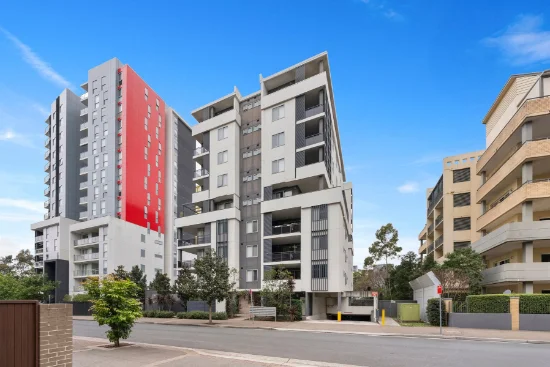 Well Presented Unit in a Highly Convenient Location