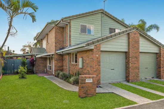 Morayfield Townhouse – Private Courtyard – Pet Friendly – Low Body Corporate Fees