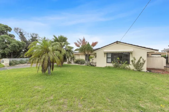 CHARMING SAFETY BAY HOME! A PERFECT INVESMENT OPPORTUNITY!