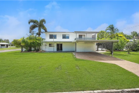 Central Location + Pool + Shed + Solar - The Complete Family Package
