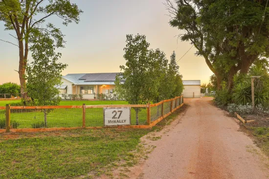 Perfect family home with exceptional shedding