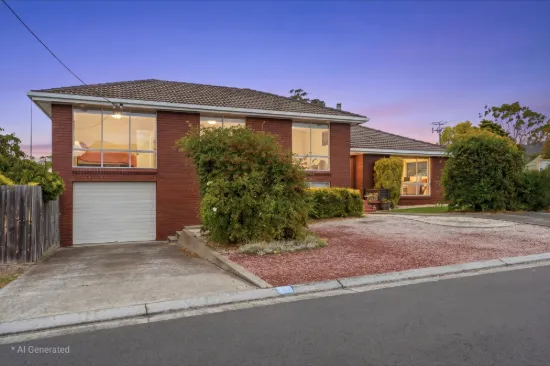 Spacious Family Living in Prestigious Cadbury Estate