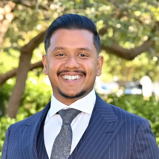 Elroy Malowney - Real Estate Agent at Ray White Oakleigh