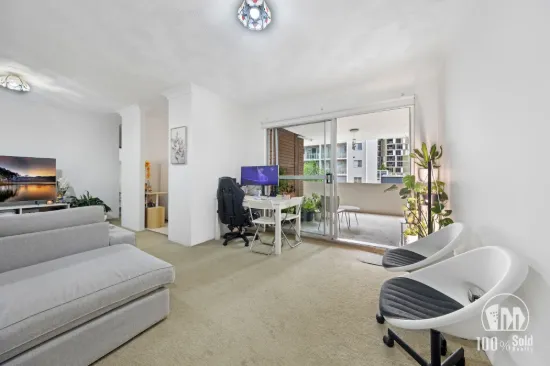 Spacious, Affordable, Full Brick Lift Access Apartment in Prime Location.