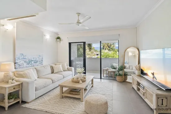 Stylish & Immaculately Presented Townhouse Apartment in Prime Position