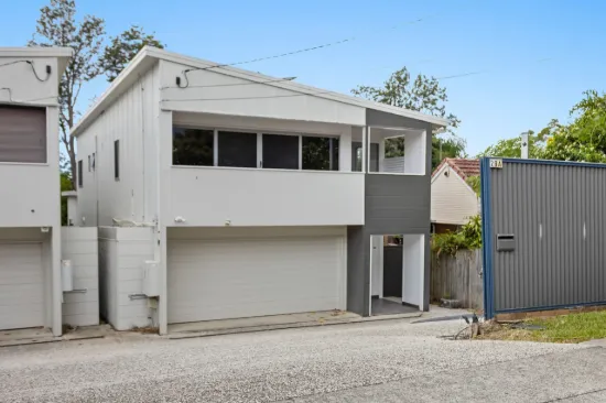 Invest, Occupy or Combine: A Rare Dual-Landholding in Kenmore