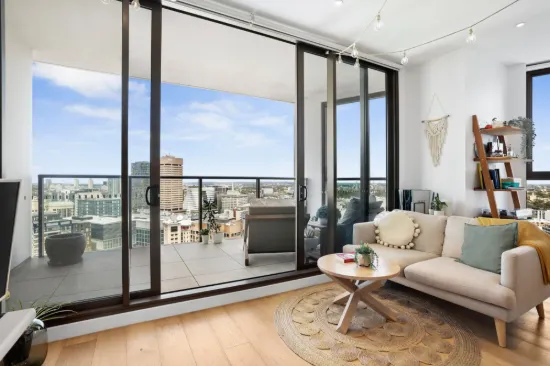 Light-Filled Apartment in Prime Elevated Position