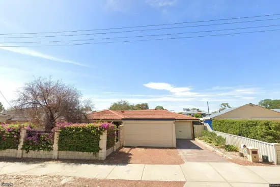 2 RESIDENCES ON 1 LOT!!! DUAL INCOME