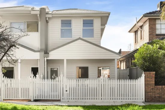  Make The White Picket Fence Dream A Reality!  