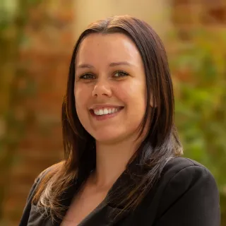 Samantha Fumberger - Real Estate Agent