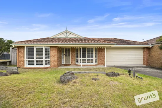 Move-In Ready in the Sought-After Oatlands Estate
