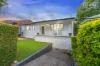 Pool, deck & space for the boat, just 400m to lake