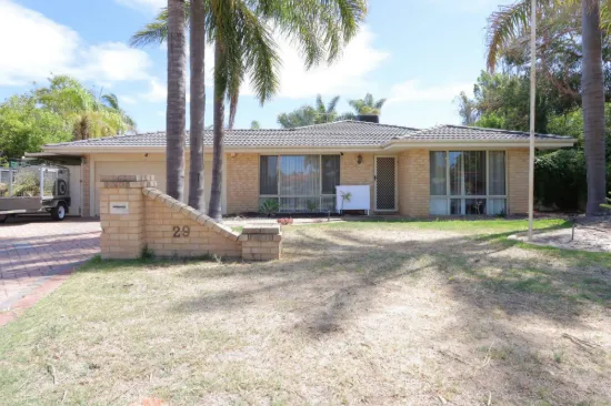 4 Bedrooms and 2 Bathrooms on a 787sqm Block