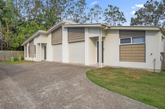 MODERN DUAL-LIVING DUPLEX IN A PRIME LOCATION!