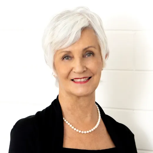 Rosemarie Kenny - Real Estate Agent at Ray White North Quays      