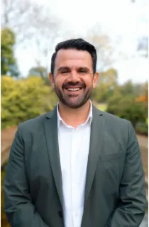 Mannie Vassallo - Real Estate Agent
