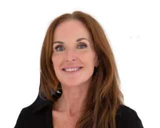 Cassandra Zane - Real Estate Agent