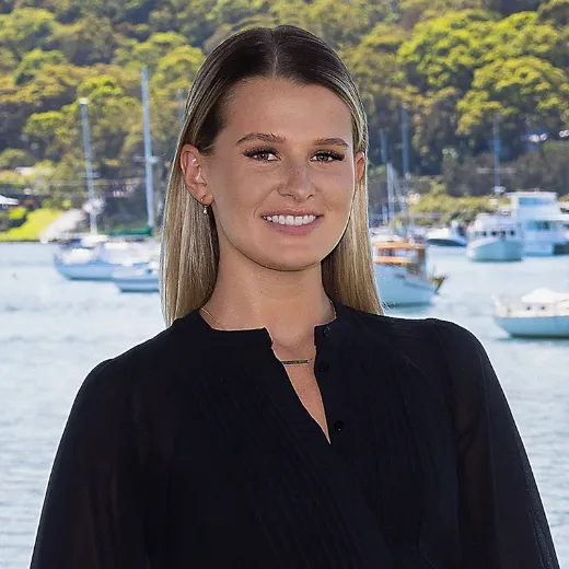 Bella Bassett - Real Estate Agent at McGrath - Ettalong Beach