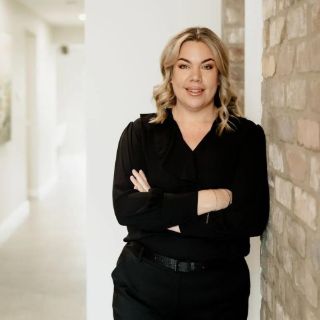 Kate Hobbs - Real Estate Agent