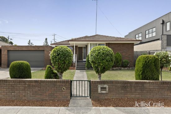 Renovated single level living with master suite