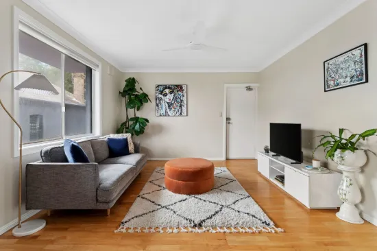 Fresh, Spacious and Superbly Positioned One-Bedder
