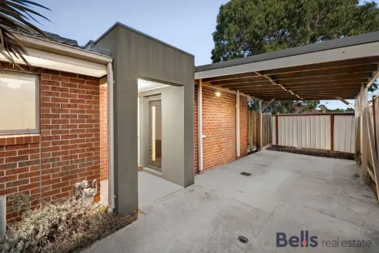 Stylish Single-Level Living with Modern Comfort