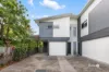 Beautiful Spacious Town Home Overlooking the Kedron Brook