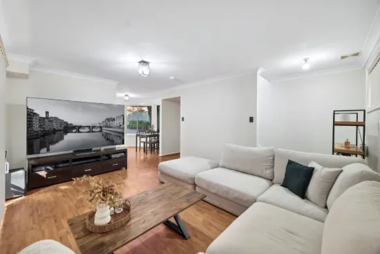 Prime Penrith Location!